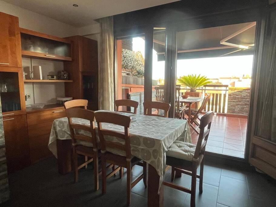 Atico Luminoso Centrico Y Comodo Apartment Figueres  Ngoại thất bức ảnh