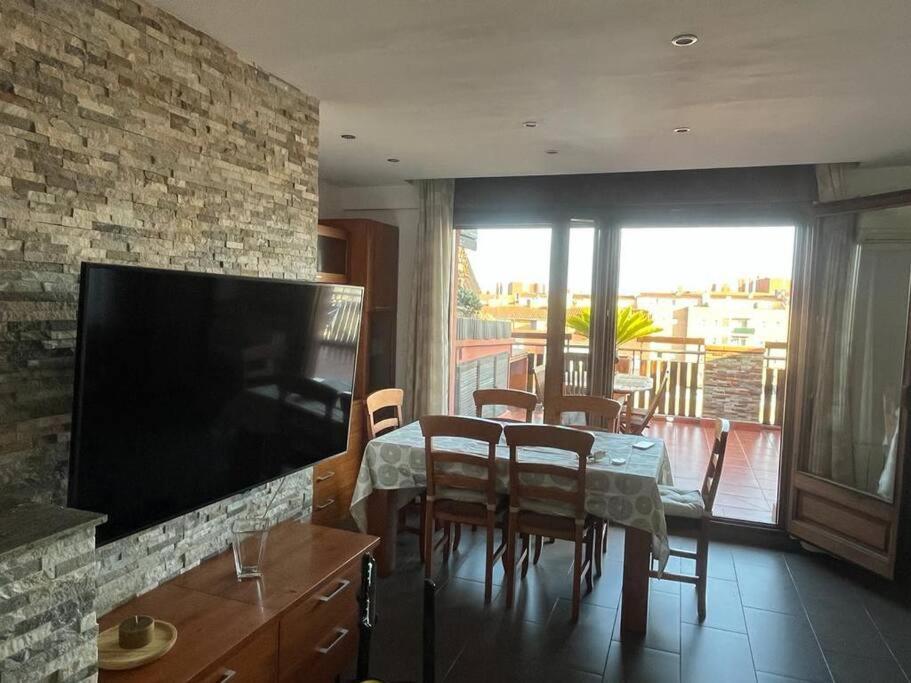 Atico Luminoso Centrico Y Comodo Apartment Figueres  Ngoại thất bức ảnh