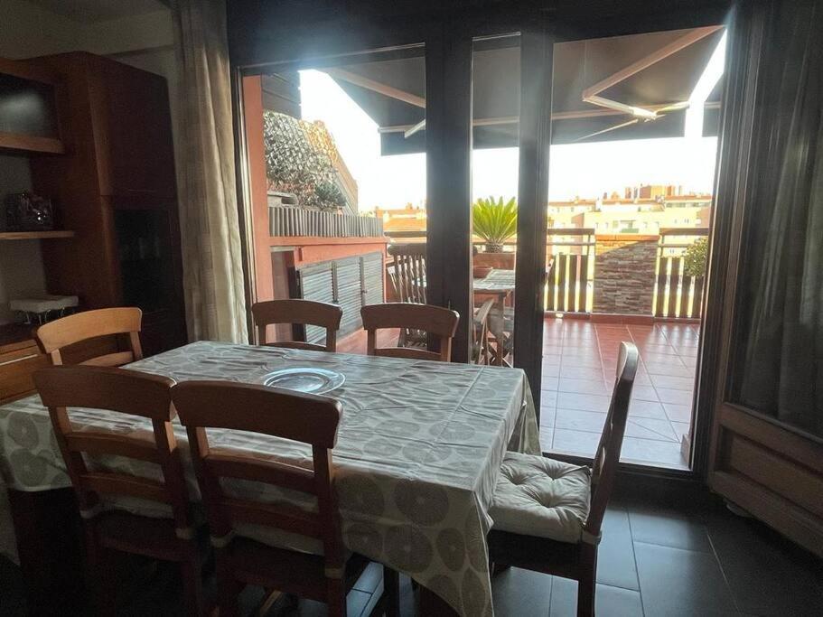 Atico Luminoso Centrico Y Comodo Apartment Figueres  Ngoại thất bức ảnh
