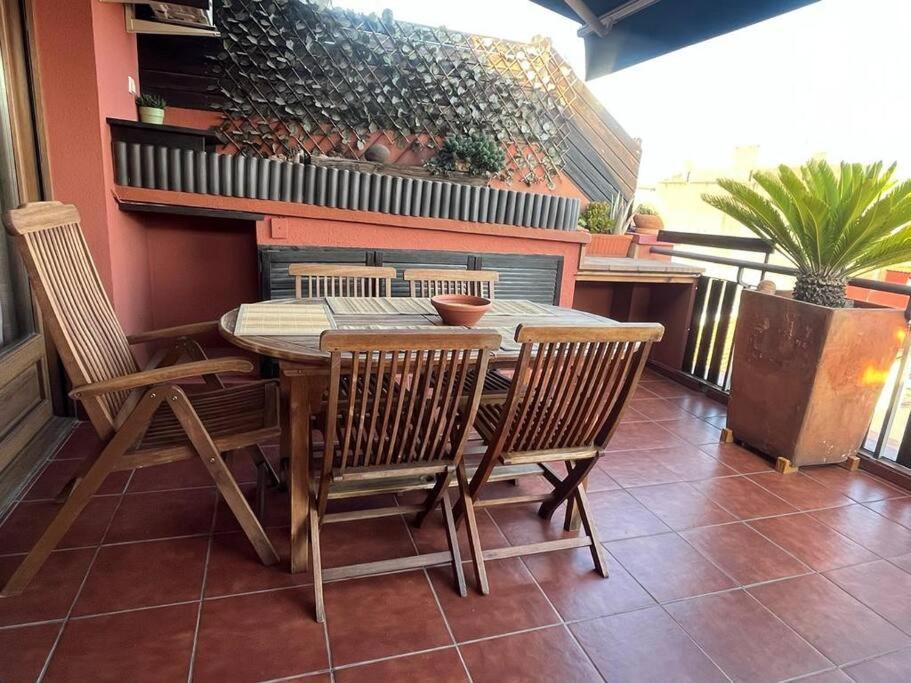 Atico Luminoso Centrico Y Comodo Apartment Figueres  Ngoại thất bức ảnh